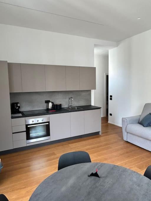 Loft Metro Mergellina - Posizione Strategica Per Visitare Napoli Apartamento Exterior foto